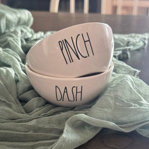 Rae Dunn "Pinch and Dash" Bowl Set
